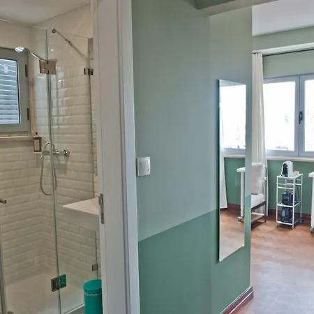 Апартаменти Expresso Martinis In By Misha's Place 4c *